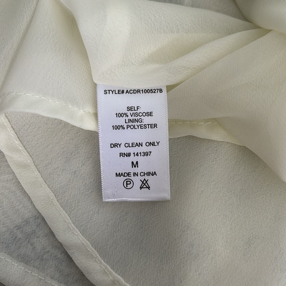 ASTR Mon Cherri Floral Print Tie Shoulder Minidress Size Medium - Picture 8 of 10